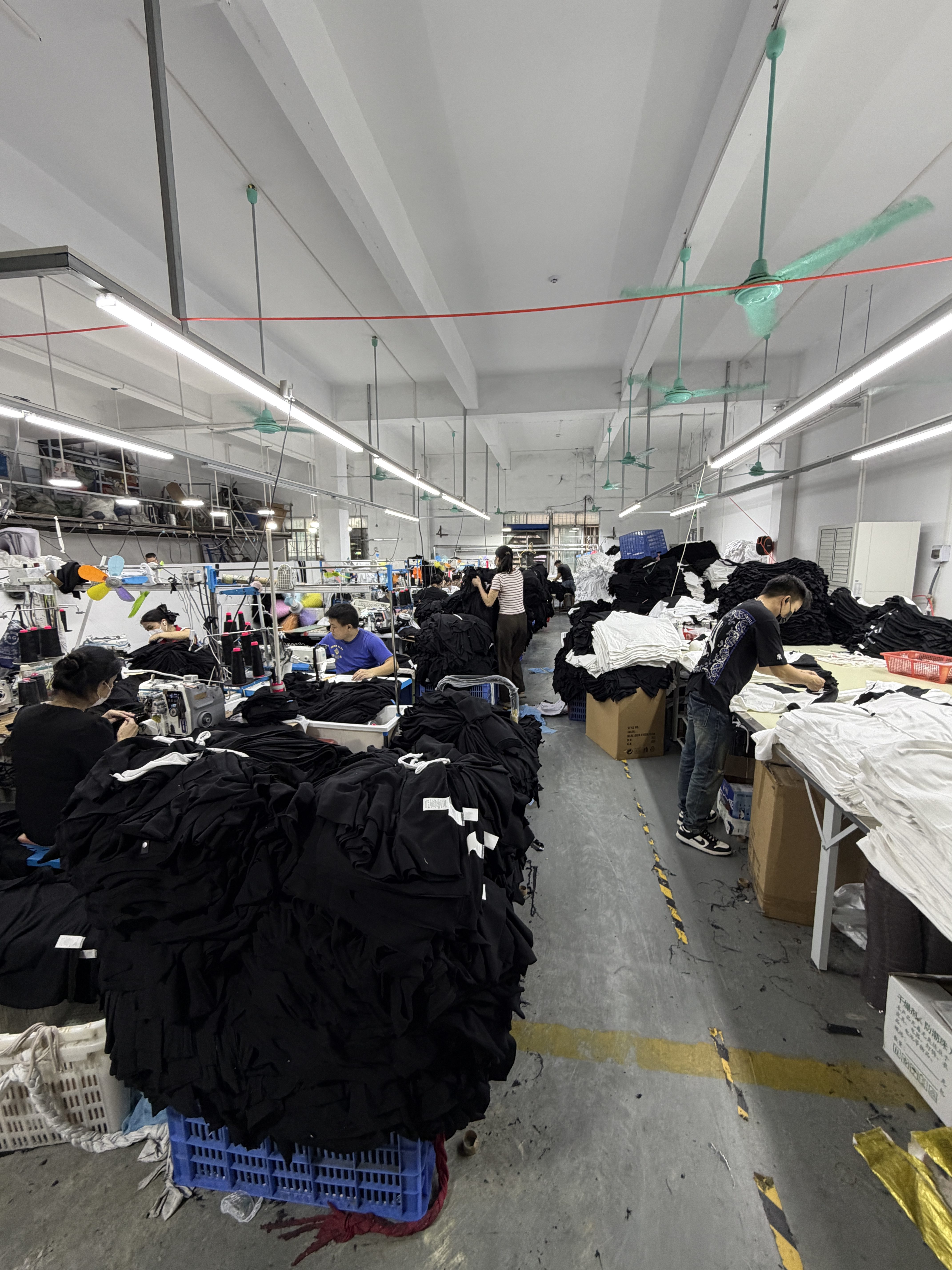 Presentación del sitio web de ropa de Guangzhou para clientes mexicanos