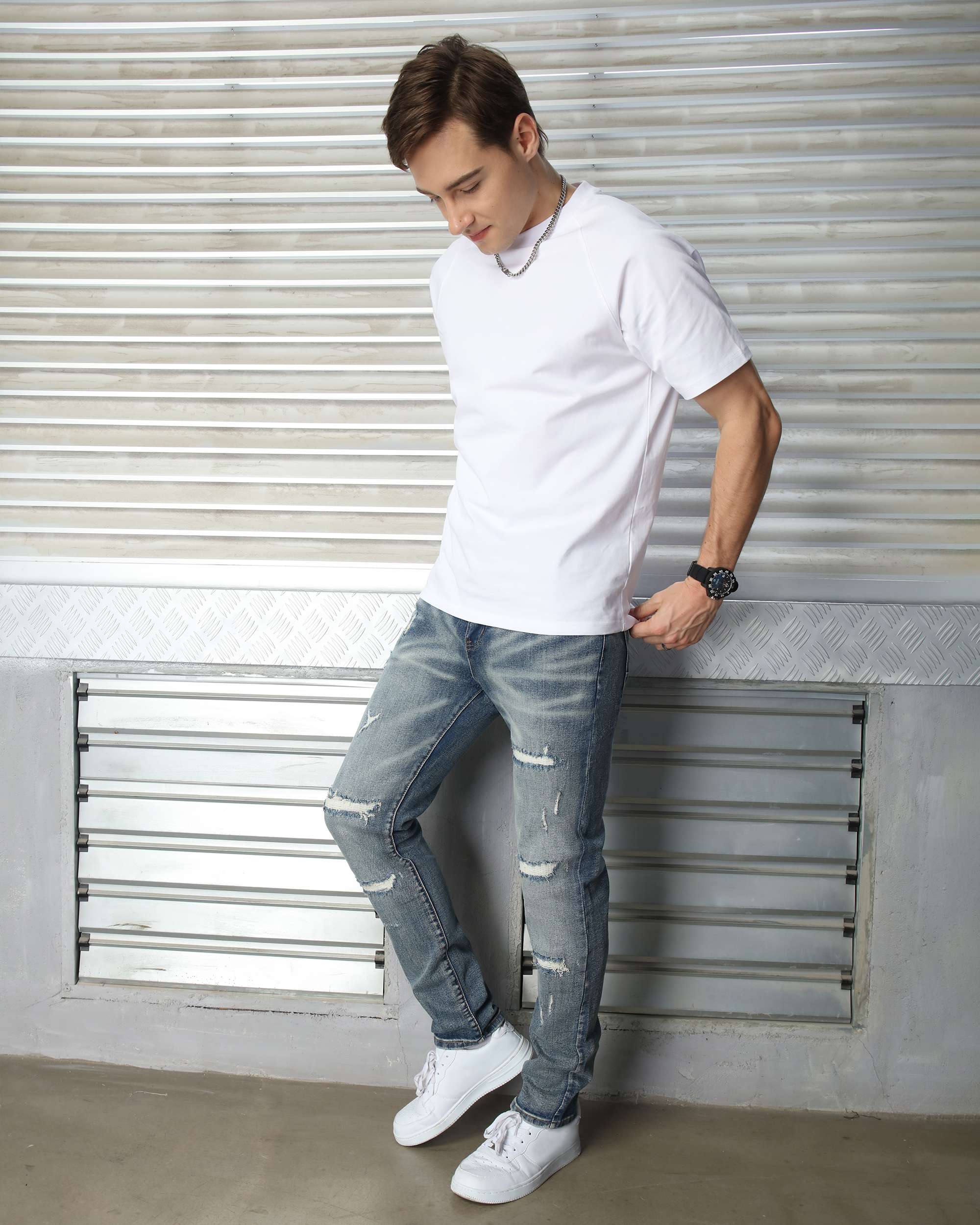 Men’s Blue Distressed & Ripped Slim Fit Jeans Vintage
