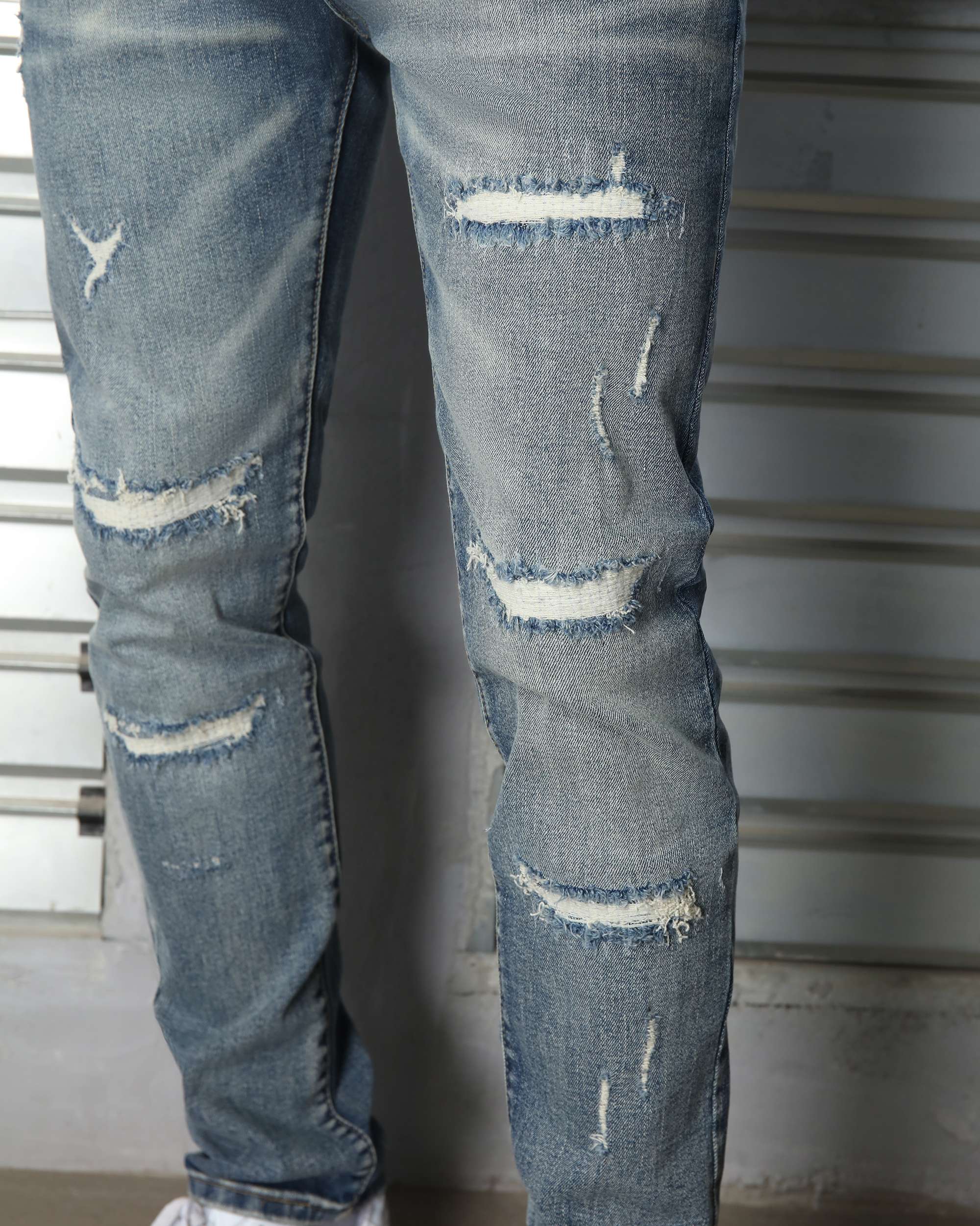 Men’s Blue Distressed & Ripped Slim Fit Jeans Vintage