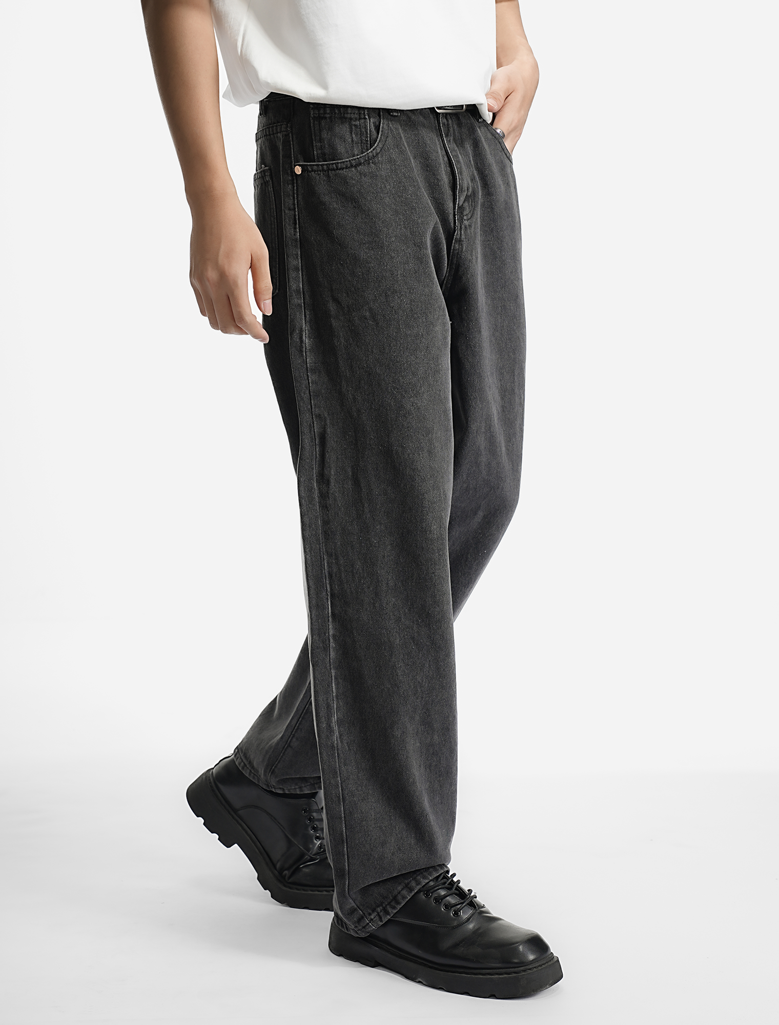 Men’s Washed Black Relaxed Straight-Leg Jeans Casual Denim Pants