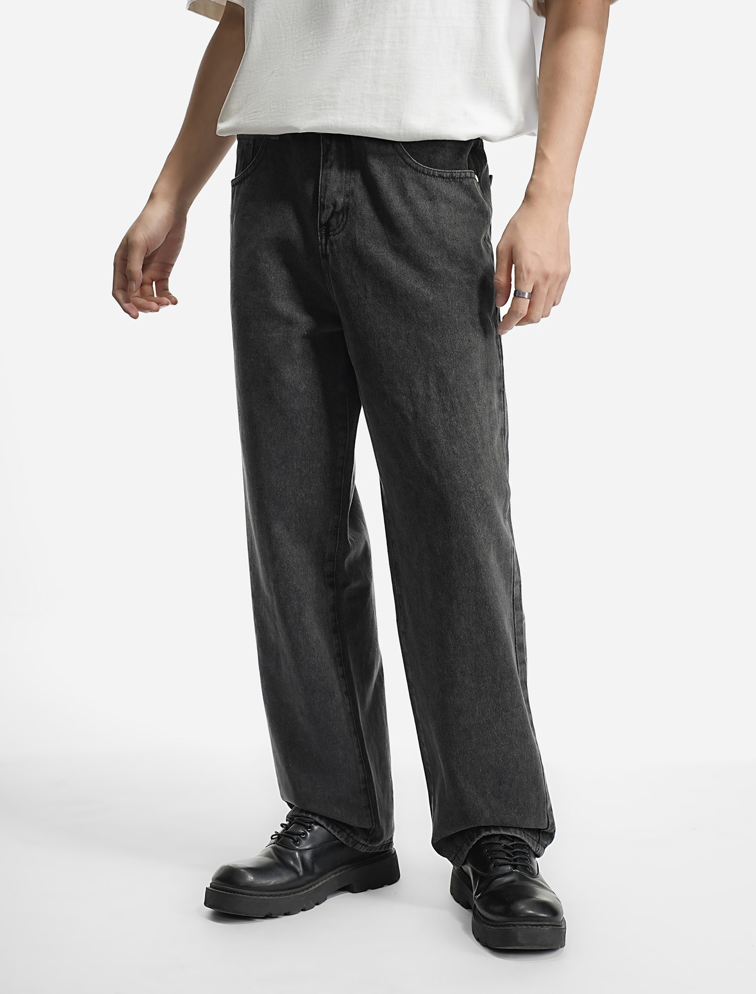 Men’s Washed Black Relaxed Straight-Leg Jeans Casual Denim Pants